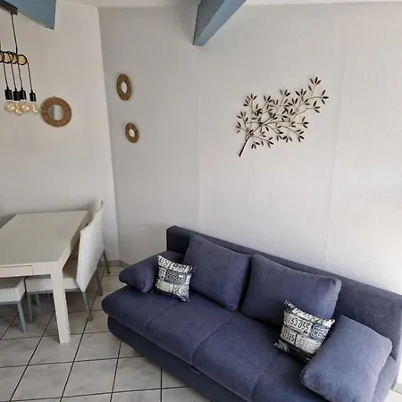 Charmante Maison Avec Piscine Hébergement de vacances