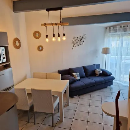 Holiday home Charmante Maison Avec Piscine Saint-Cyprien (Pyrenees-Orientales)