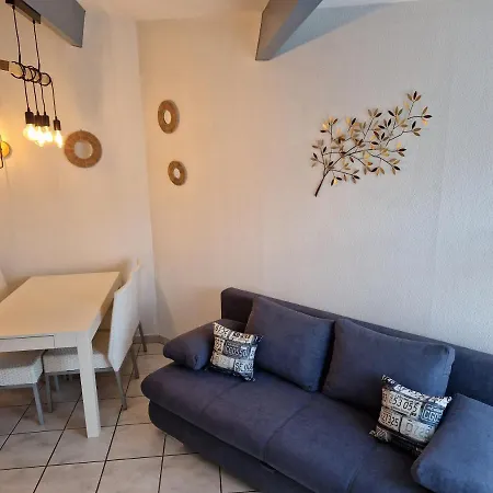Holiday home Charmante Maison Avec Piscine Saint-Cyprien (Pyrenees-Orientales)
