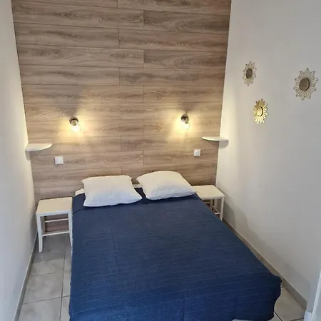 Holiday home Charmante Maison Avec Piscine Saint-Cyprien (Pyrenees-Orientales)